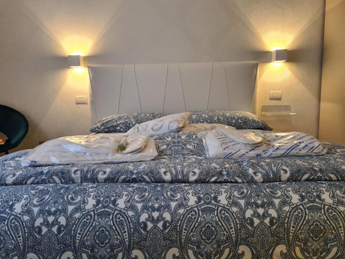Residenza Venturini 2.0 Aparthotel Piacenza Bagian luar foto